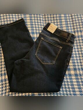 Denver Hayes Denim Capri Pants